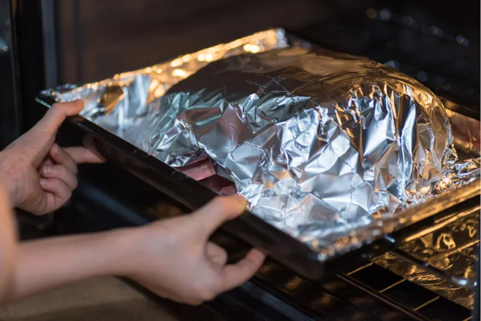 Put Aluminum Foil In The Oven